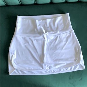 🆕 🏆 Sleek White | Tennis Shorts Skirt | Med NWT